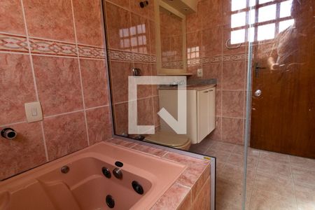 Casa de condomínio à venda com 172m², 4 quartos e 2 vagasBanheiro da Suíte 3