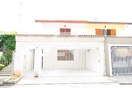 Casa de condomínio à venda com 172m², 4 quartos e 2 vagasFachada