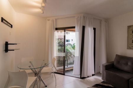 Sala de apartamento à venda com 1 quarto, 42m² em Indianópolis, São Paulo