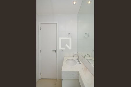 Apartamento para alugar com 54m², 1 quarto e 1 vaga Apartamento para alugar com 54m², 1 quarto e 1 vagaBanheiro da Suíte