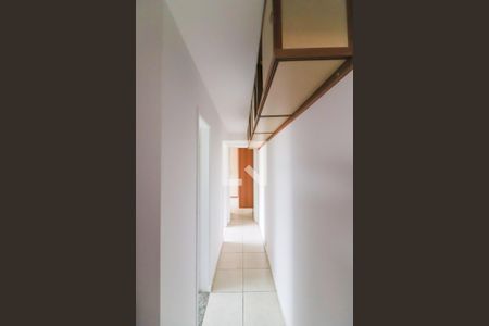 Casa à venda com 140m², 3 quartos e 3 vagasCorredor