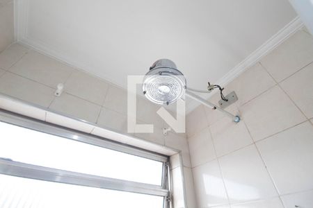 Apartamento para alugar com 61m², 2 quartos e 1 vaga Apartamento para alugar com 61m², 2 quartos e 1 vagaBanheiro