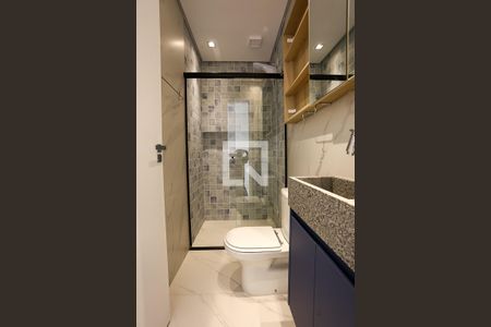 Banheiro de apartamento para alugar com 1 quarto, 26m² em Jardim Monte Kemel, São Paulo