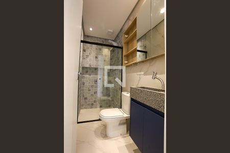 Banheiro de apartamento para alugar com 1 quarto, 26m² em Jardim Monte Kemel, São Paulo