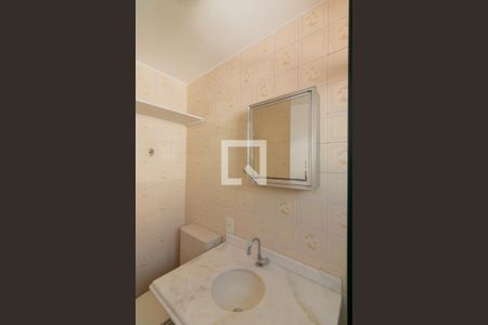 Banheiro de kitnet/studio para alugar com 1 quarto, 32m² em Indianópolis, São Paulo