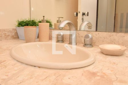 Apartamento para alugar com 210m², 4 quartos e 2 vagasBanheiro da Suíte 1