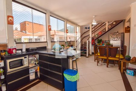 Apartamento para alugar com 210m², 4 quartos e 2 vagasCozinha
