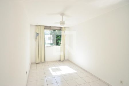 Sala de apartamento à venda com 3 quartos, 80m² em Santa Rosa, Niterói