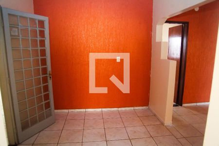 Sala de casa para alugar com 3 quartos, 120m² em Quadra 300, Brasília