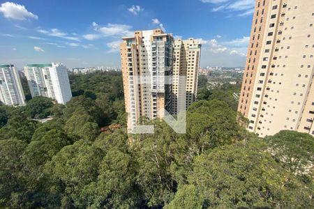 Apartamento à venda com 189m², 2 quartos e 4 vagasVista da Suíte 1