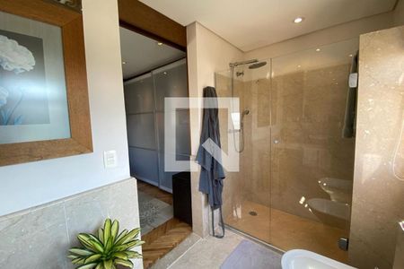 Apartamento à venda com 189m², 2 quartos e 4 vagasBanheiro da Suíte 1