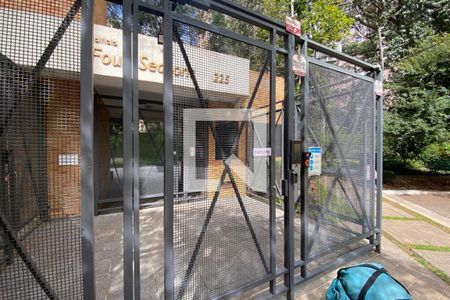 Apartamento à venda com 189m², 2 quartos e 4 vagasEntrada