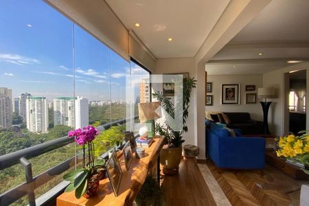 Apartamento à venda com 189m², 2 quartos e 4 vagasSacada