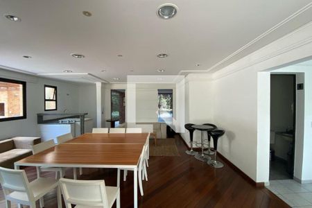 Apartamento à venda com 189m², 2 quartos e 4 vagasÁrea comum - Salão de festas