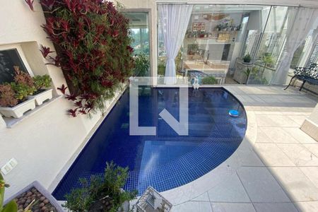 Apartamento à venda com 189m², 2 quartos e 4 vagasPiscina