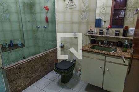 Casa à venda com 289m², 6 quartos e 6 vagasBanheiro Suíte 1