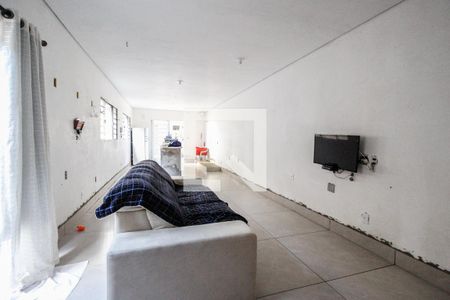 Casa à venda com 180m², 4 quartos e 2 vagasSala