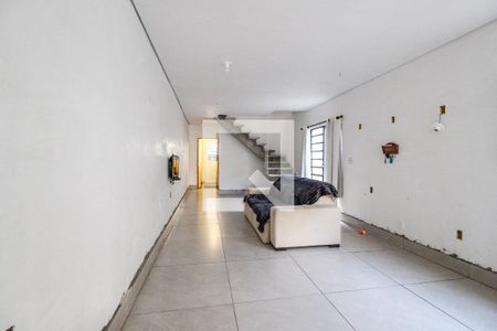 Sala de casa à venda com 4 quartos, 180m² em Vila Isolina Mazzei, São Paulo