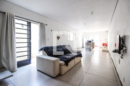 Sala de casa à venda com 4 quartos, 180m² em Vila Isolina Mazzei, São Paulo