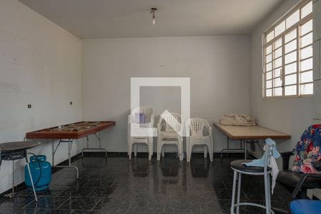 Casa para alugar com 480m², 4 quartos e 8 vagasCozinha