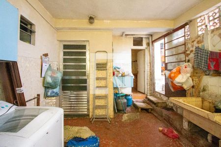 Casa à venda com 210m², 6 quartos e 2 vagasÁrea de Serviço