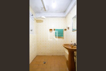 Casa à venda com 210m², 6 quartos e 2 vagasBanheiro de Serviço