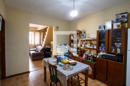 Casa à venda com 210m², 6 quartos e 2 vagasCopa