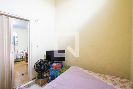 Casa à venda com 210m², 6 quartos e 2 vagasQuarto (casa 2)