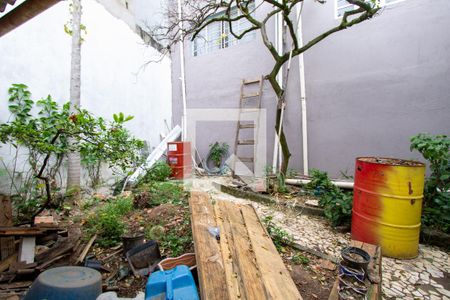 Casa à venda com 210m², 6 quartos e 2 vagasQuintal
