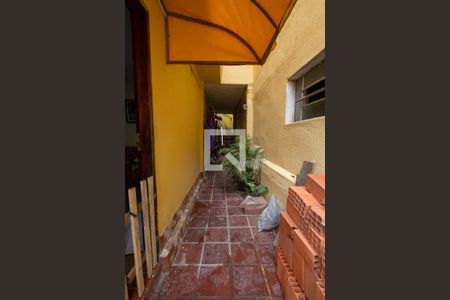 Casa à venda com 210m², 6 quartos e 2 vagasCorredor