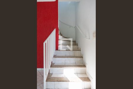 Escadas de casa à venda com 3 quartos, 165m² em Vila Pereira Cerca, São Paulo