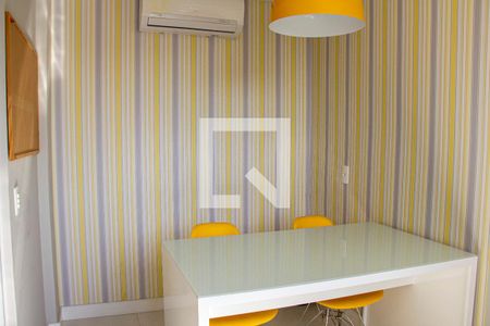 Apartamento para alugar com 55m², 2 quartos e 1 vaga Apartamento para alugar com 55m², 2 quartos e 1 vagaÁrea comum - Sala de estudo