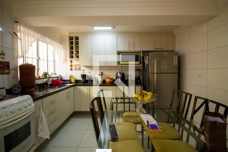 Casa à venda com 175m², 3 quartos e sem vagaBanheiro