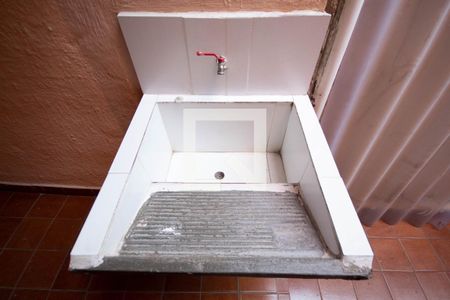 Casa para alugar com 38m², 1 quarto e sem vagaÁrea de Serviço