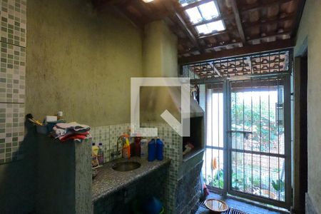 Casa à venda com 240m², 3 quartos e 2 vagasChurrasqueira