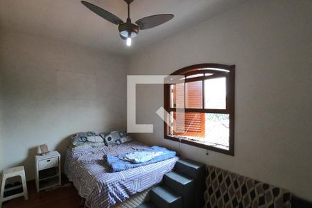 Casa à venda com 240m², 3 quartos e 2 vagasquarto 2