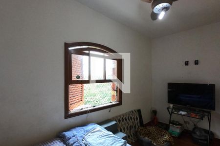 Casa à venda com 240m², 3 quartos e 2 vagasquarto 2