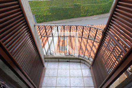 Casa à venda com 240m², 3 quartos e 2 vagasvaranda