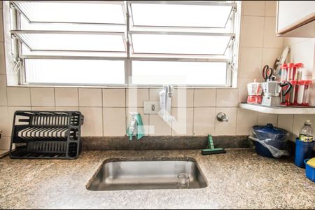 Casa à venda com 196m², 4 quartos e 2 vagasCozinha