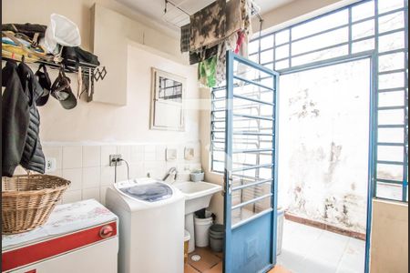 Casa à venda com 196m², 4 quartos e 2 vagasÁrea de Serviço