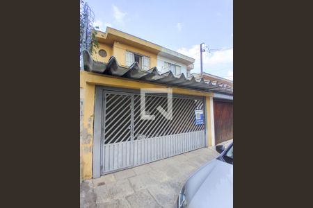 Casa à venda com 196m², 4 quartos e 2 vagasFachada