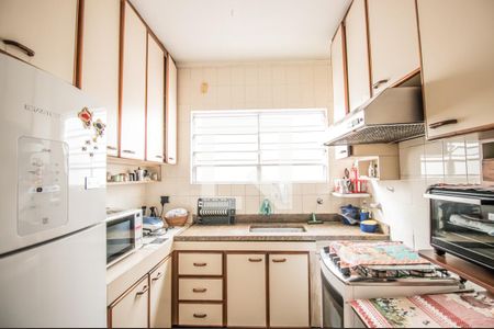 Casa à venda com 196m², 4 quartos e 2 vagasCozinha