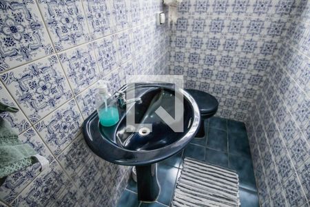 Casa à venda com 196m², 4 quartos e 2 vagasLavabo