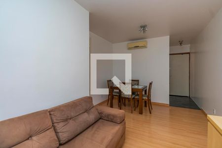 Sala de apartamento à venda com 3 quartos, 67m² em Petrópolis, Porto Alegre