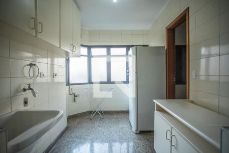 Apartamento à venda com 121m², 3 quartos e 2 vagasCozinha