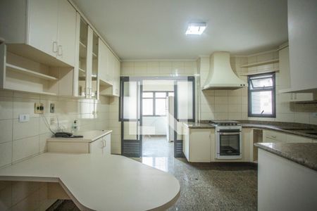 Apartamento à venda com 121m², 3 quartos e 2 vagasCozinha