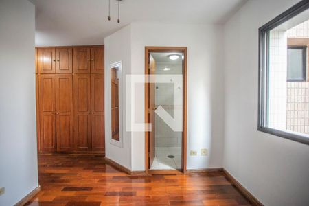 Apartamento à venda com 121m², 3 quartos e 2 vagasSuíte