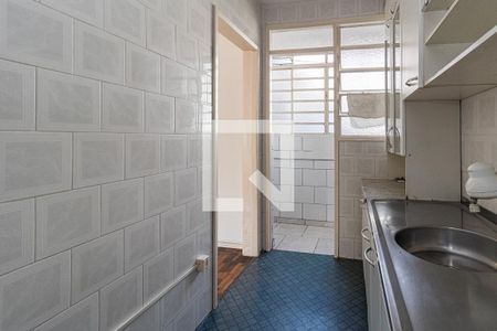 Cozinha de apartamento à venda com 1 quarto, 46m² em Passo D’areia, Porto Alegre