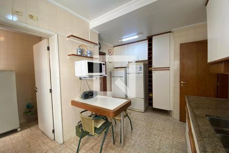 Apartamento à venda com 160m², 3 quartos e 2 vagasCozinha