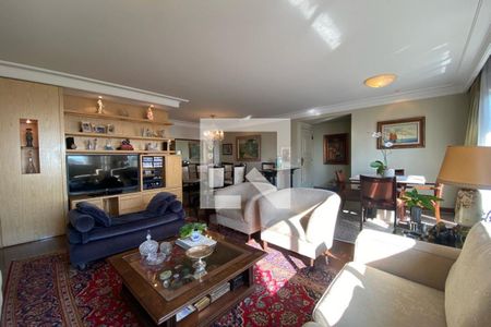 Apartamento à venda com 160m², 3 quartos e 2 vagasSala